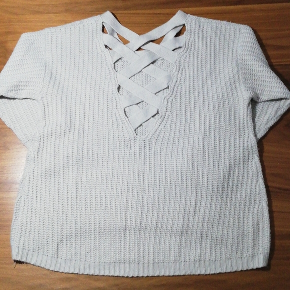 2/25 Open back sweater - Picture 2 of 4